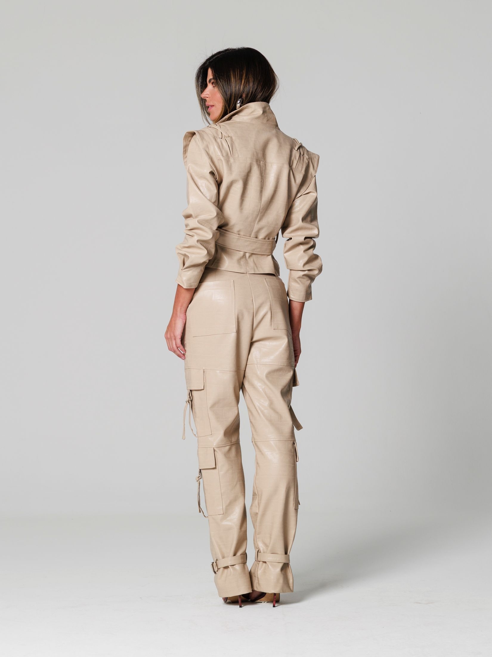 image_1937bf55-ba94-49b8-b66a-bbd37ba2acc0